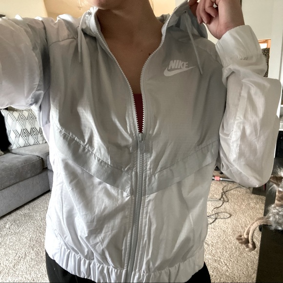 Nike wind breaker - Picture 1 of 7